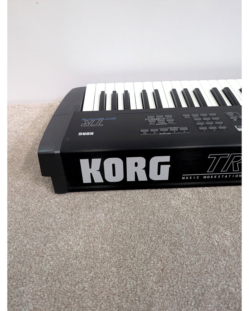 Korg TR61 - Keyboard - Black - Excellent w/ Manuals & Power Supply - image 4