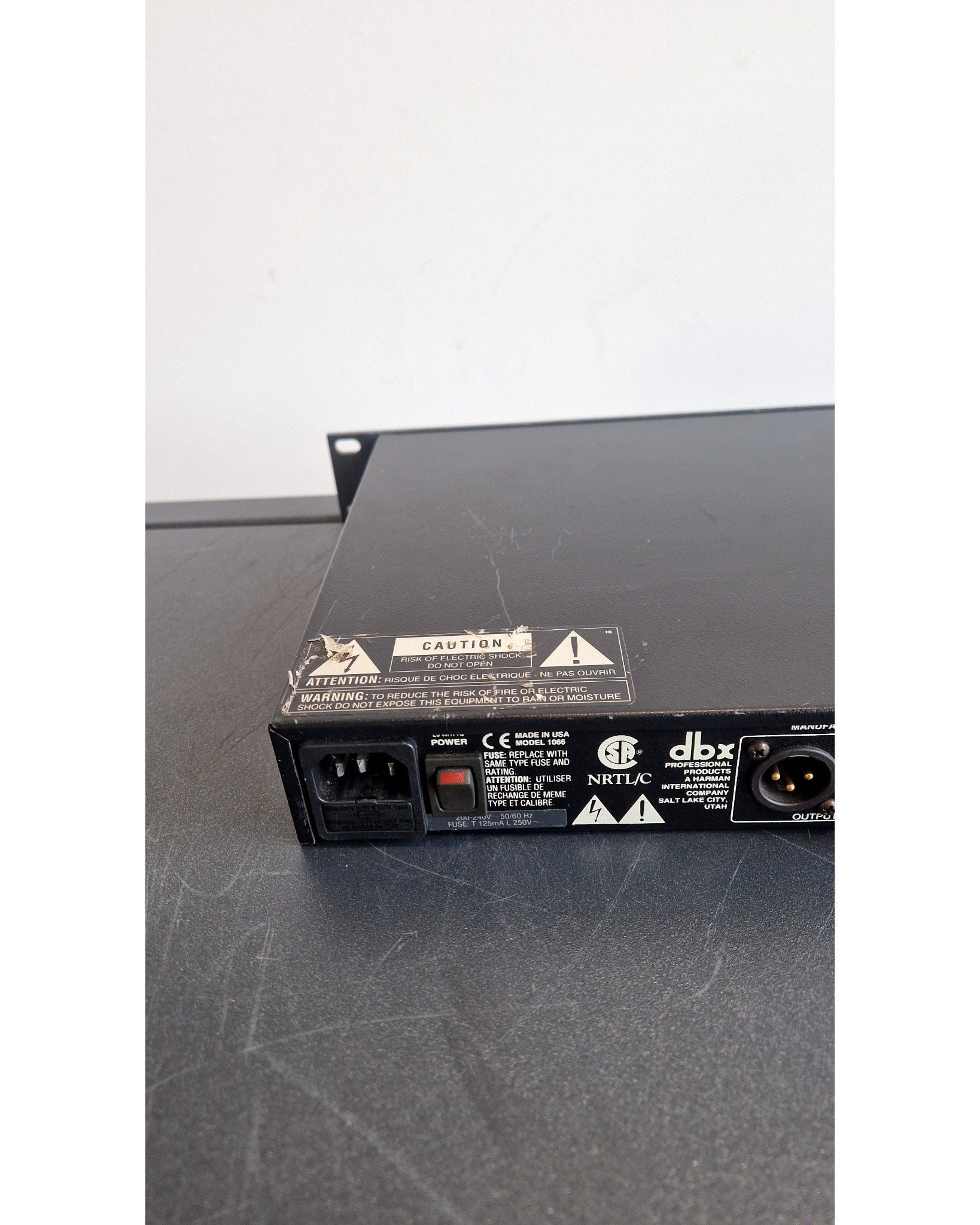 DBX 1066 - Compressor – Compressor - Fair – Audio Trader
