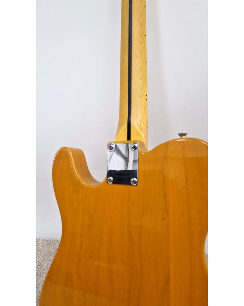 Vintage Reissued Series V52 - Electric Guitar - Excellent w/ Soft Case - image 10