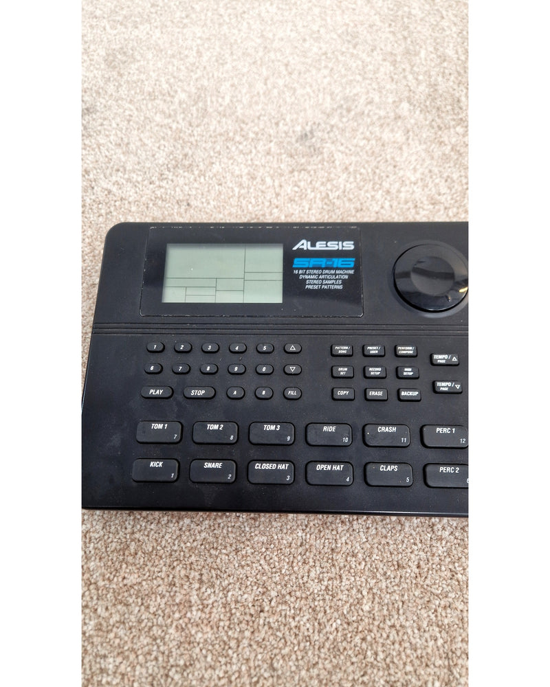 Alesis SR-16 - Drum Machine - Excellent w/ Power Supply - Image 4