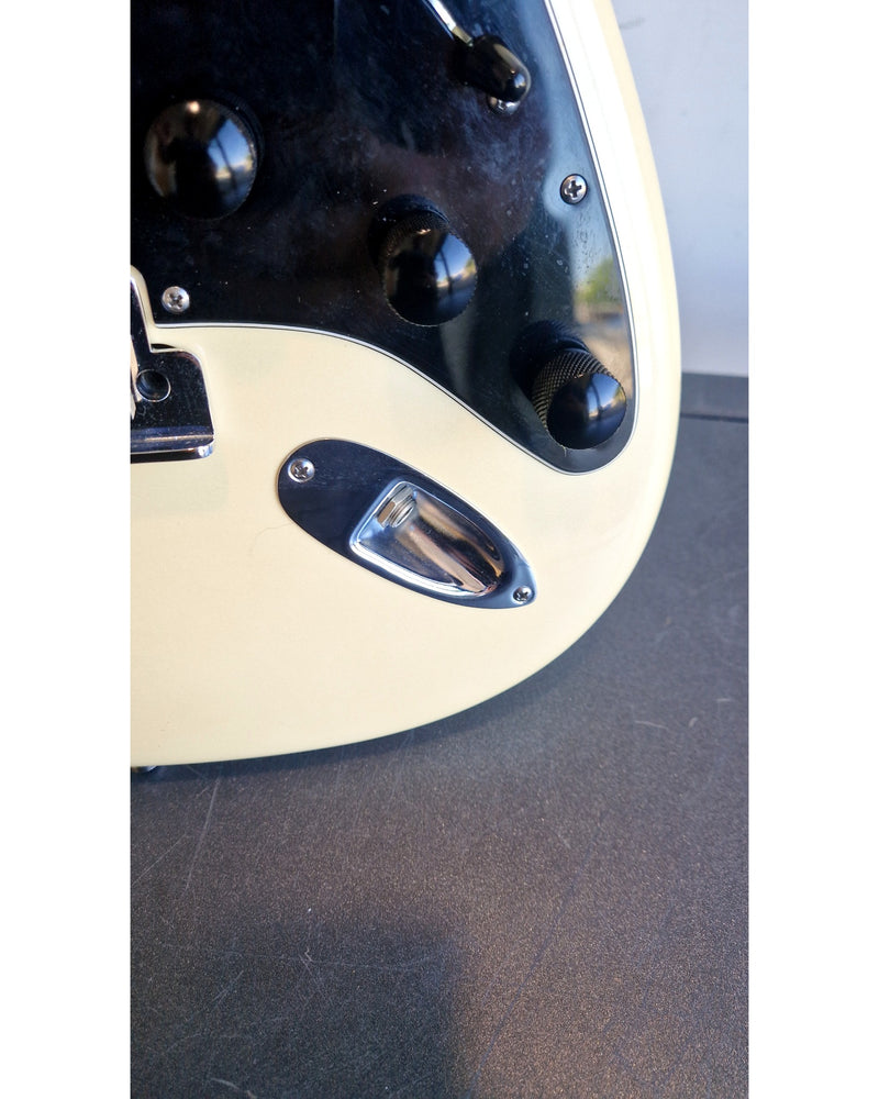 Fender American Deluxe Stratocaster 2013 - Cream - Electric Guitar - Excellent w/ Hard Case & trem bar - Image 8