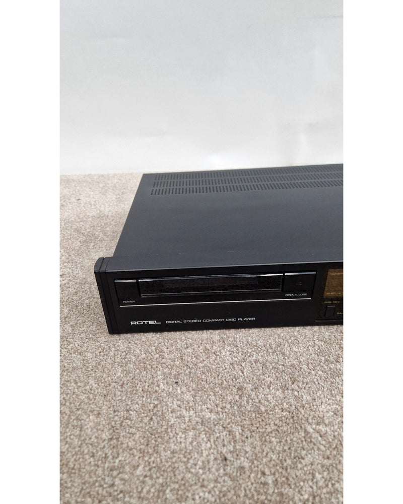 Rotel RCD-820BX2 Digital Stereo Compact Disc Player - CD Player - Good - image 4