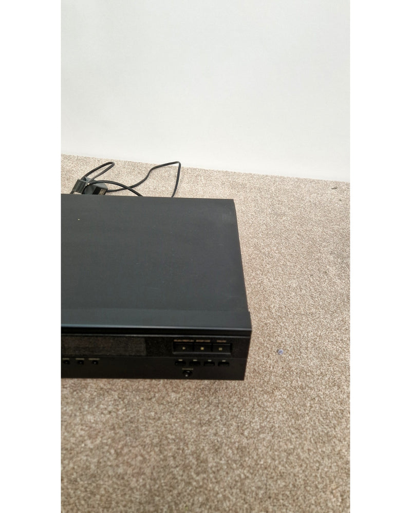 Marantz CD-40 - CD Player - Fair - image 7