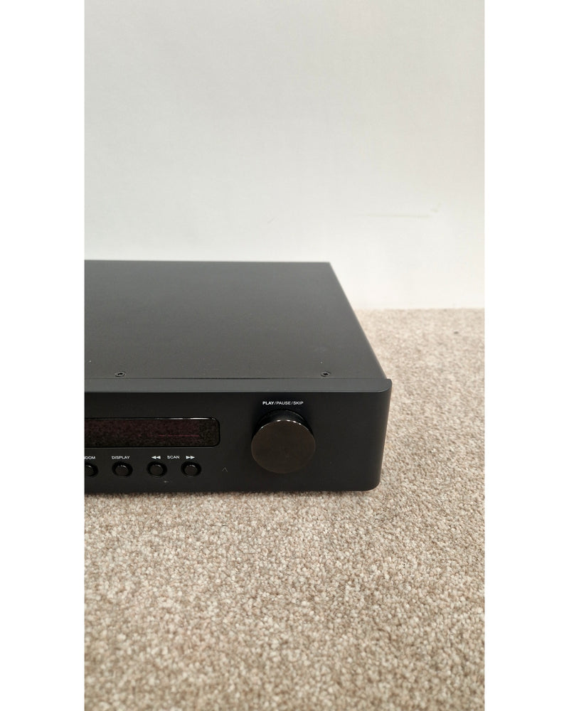 NAD C 568 COMPACT DISC PLAYER - CD Players - Excellent - image 2