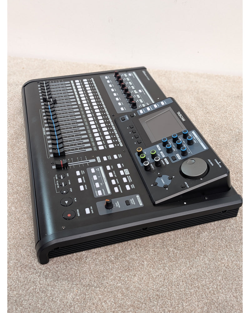 TASCAM DP-32SD - Recorder - Black - Excellent w/ Manuals - image 14