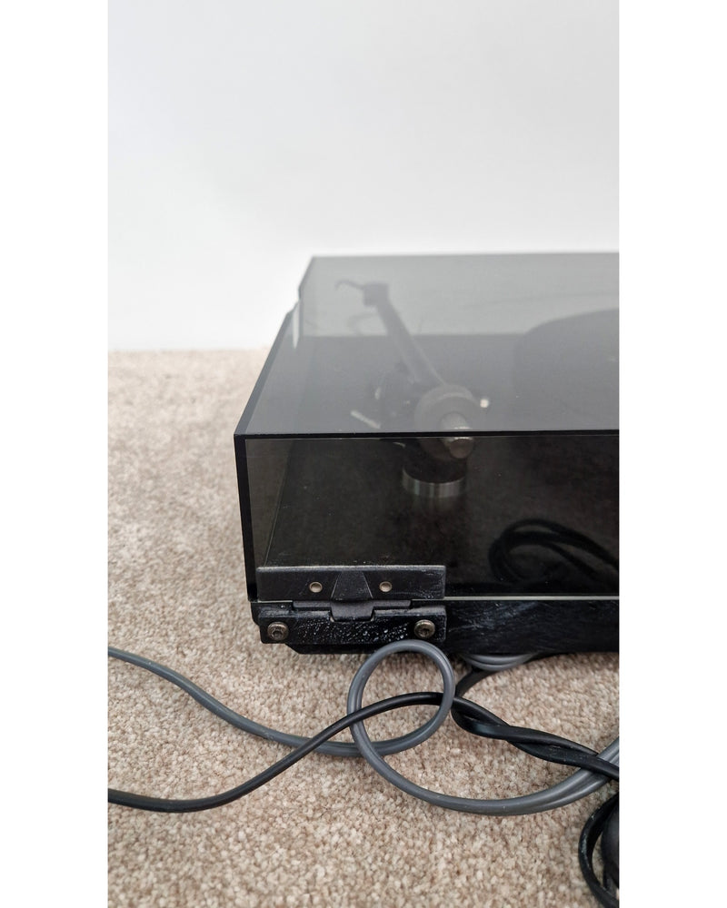 REGA Planar 3 Turntable - Iconic Design - Good - image 16