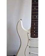 Squier Strat Chinese - Electric Guitar - White - Fair - Image 5