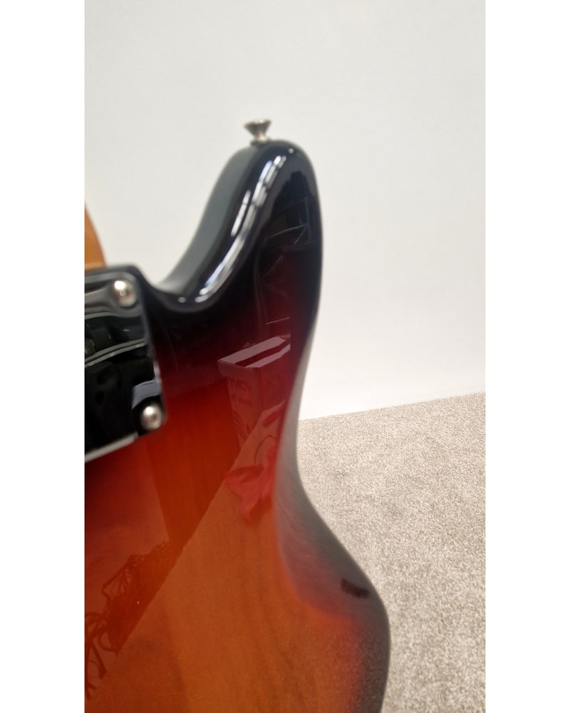 Fender Jaguar - Electric Guitars - 3-Colour Sunburst - Very Good w/ Soft Case - image 10
