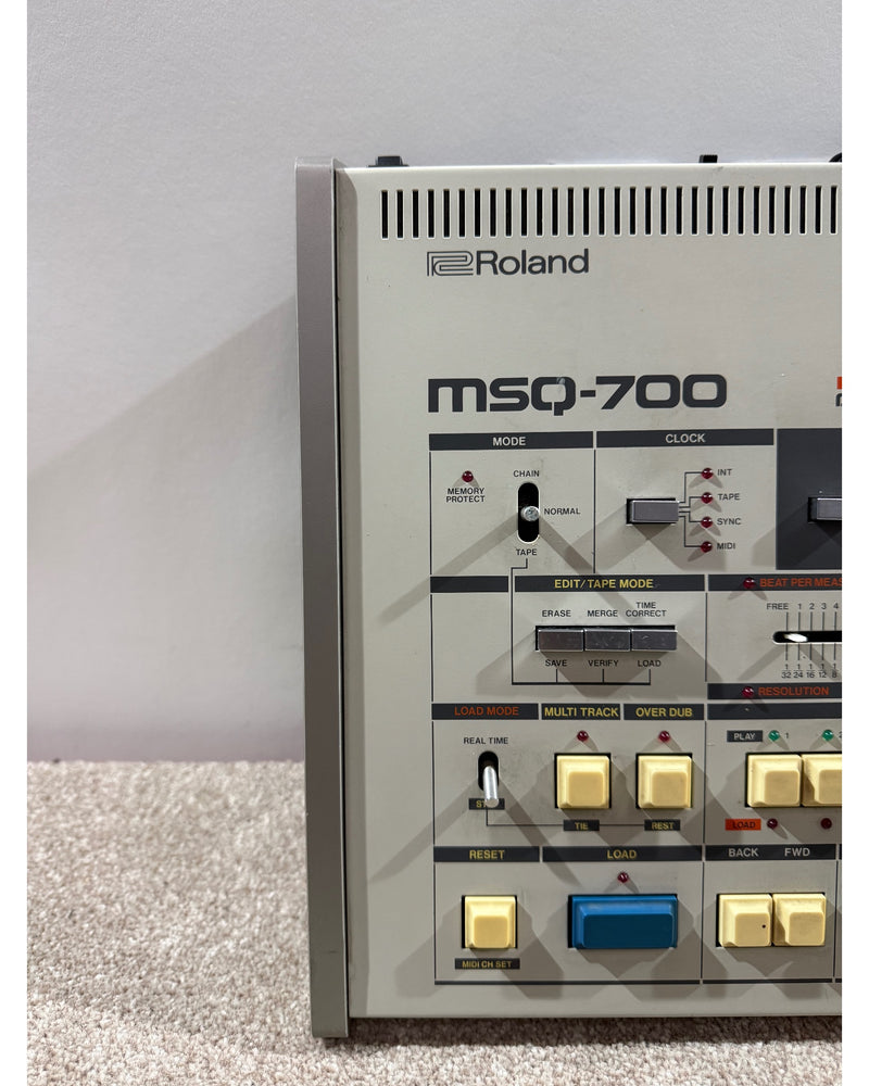 Roland MSQ-700 - Samplers & Sequencers - Good w/ Manuals - image 2