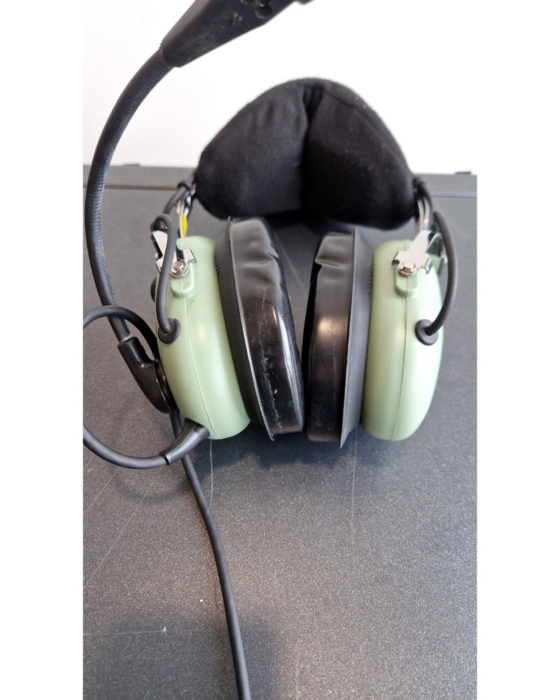 David Clark H10-13.4 - Headphones - Good w/ Soft Case - Image 11