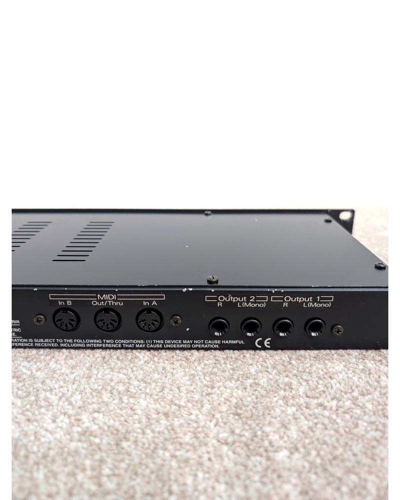 Roland M-GS64 - Rack Effects - Good w/ Hard Case - image 8