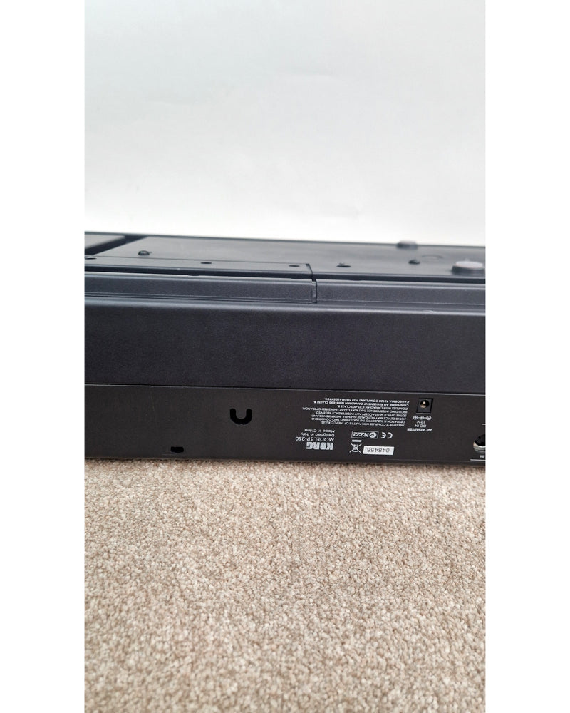 Korg SP-250 - Digital Piano - Excellent w/ Soft Case & Power Supply - image 13