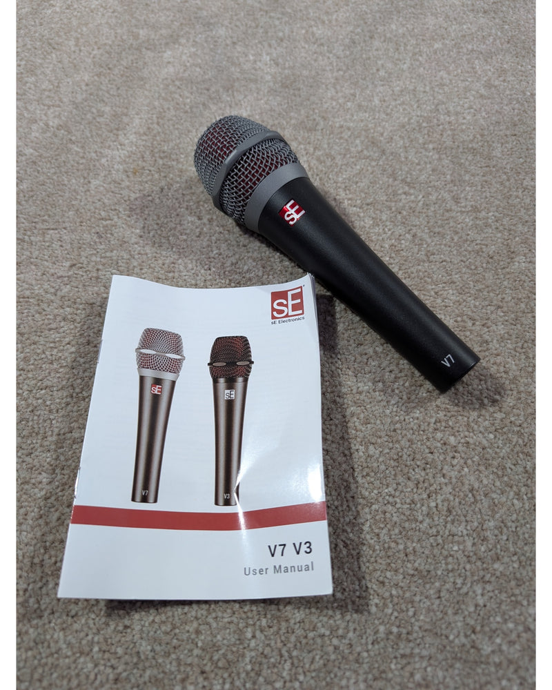 sE Electronics V7 - Dynamic Microphone - Like New w/ Soft Case - image 6