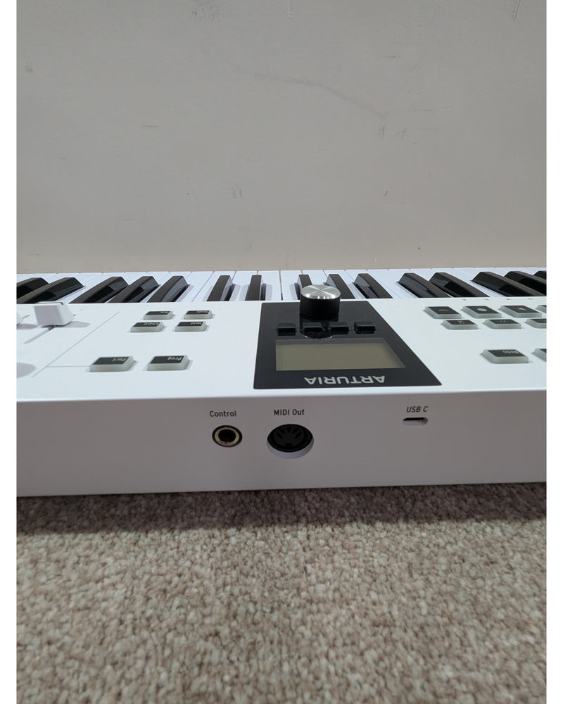 Arturia KeyLab Essential mk3 - MIDI Controller - White - Excellent - image 12