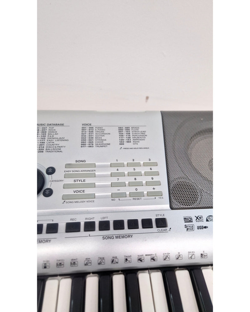 Yamaha PSR E403 - Keyboards - Good w/ Soft Case & Power Supply - Image 9