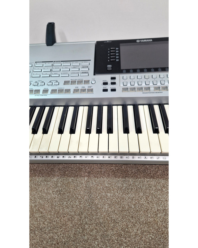 Yamaha Tyros - Keyboard - Silver - Very Good - image 10