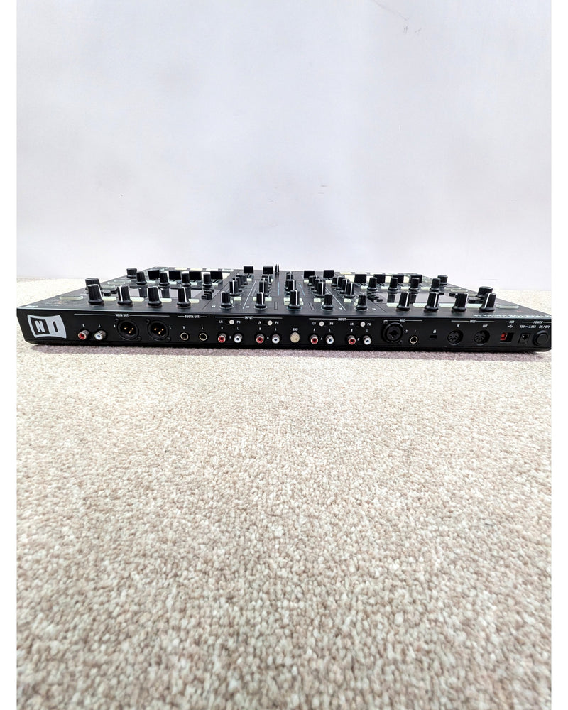 Traktor Kontrol S8 - DJ Equipment - Black - Good - image 9