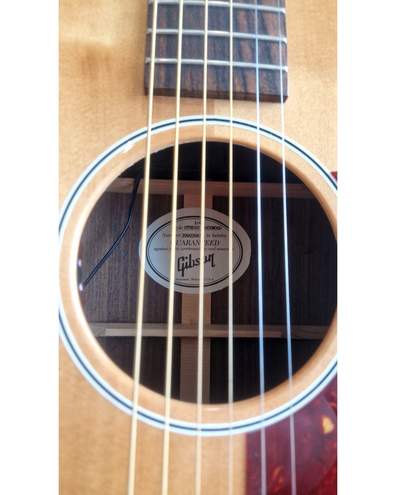 Gibson L-00 Studio - Acoustic Guitar - Natural - Like New w/ Hard Case - image 5