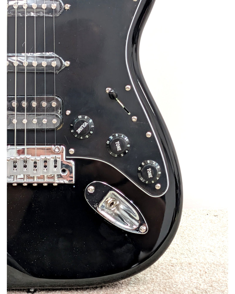Fender Standard Stratocaster HSS - Electric Guitar - Black - Excellent - image 3