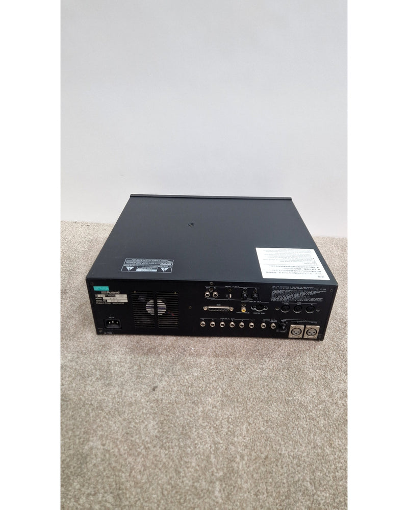 Roland S-770 - Samplers & Sequencers - Black - Fair - image 9