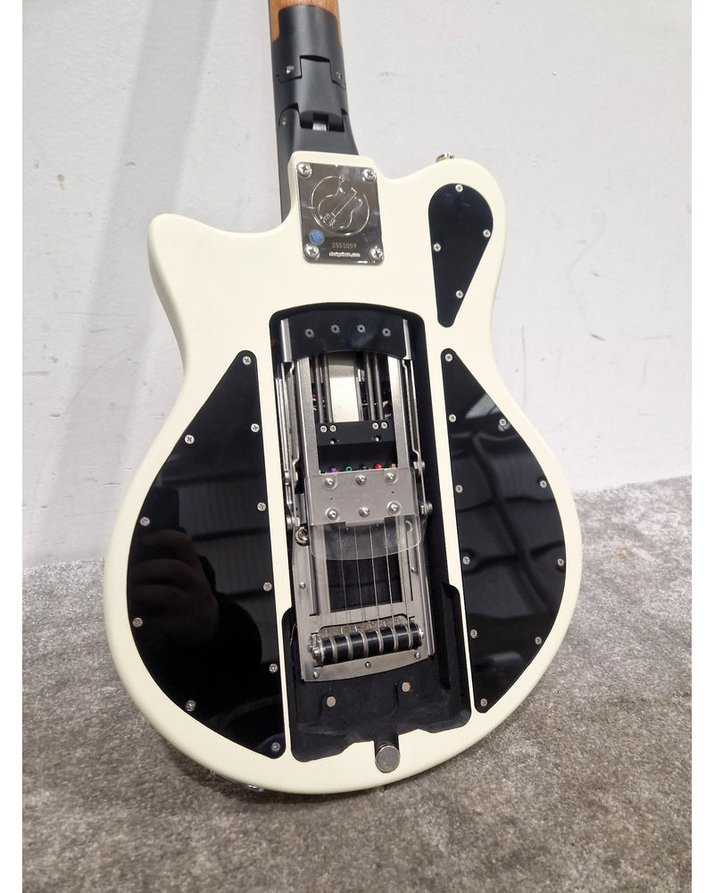 Ciari Ascender Trio (with EMG pickups) - Electric Guitars - White - Mint w/ Travel Bag - Image 4