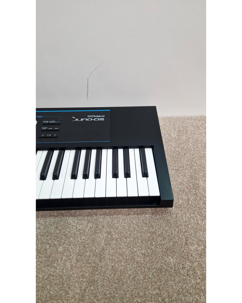 Roland Juno-DS76 - Synthesizer - Black - Excellent w/ Power Supply - image 15