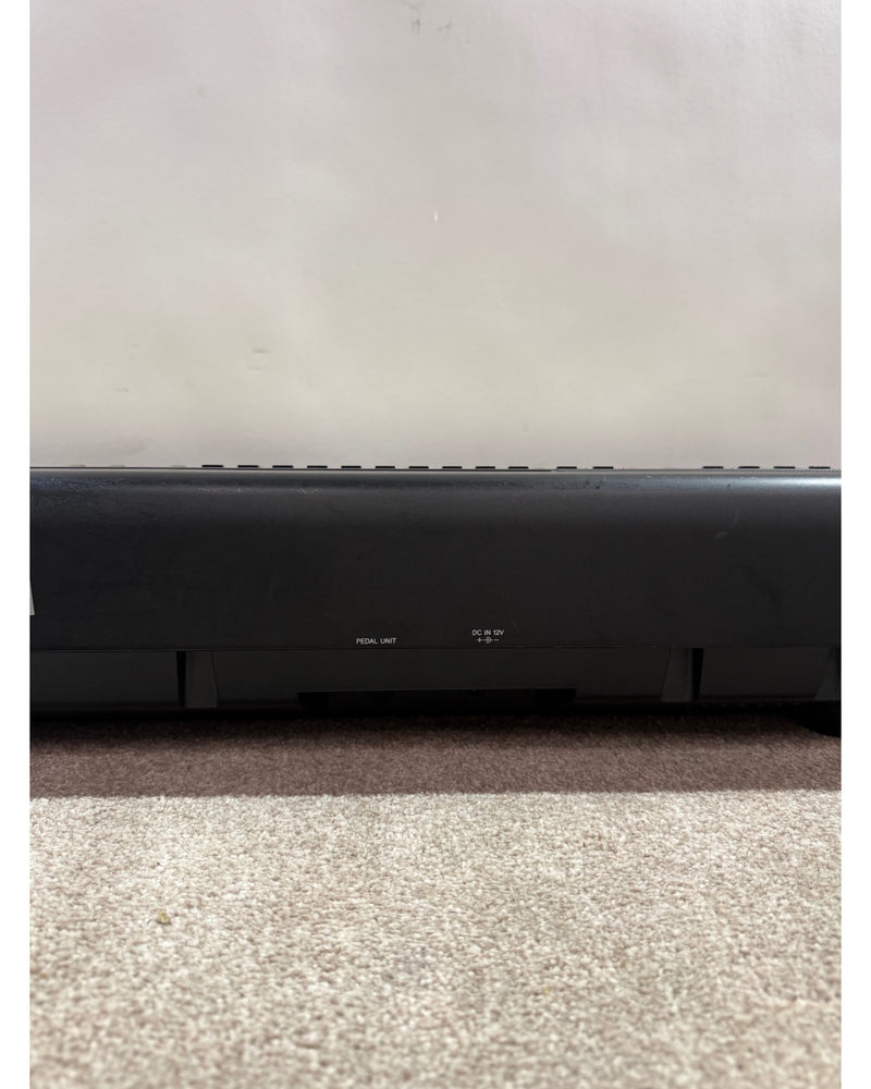 Yamaha P85 - Digital Piano - Good w/ Soft Case and Power Supply - image 15