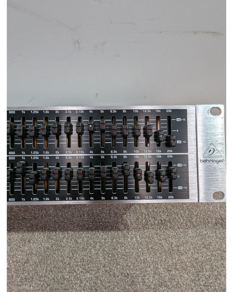 Behringer Ultragraph Pro FBQ3102 - Equaliser - Good w/ Original Box & Manuals - image 7