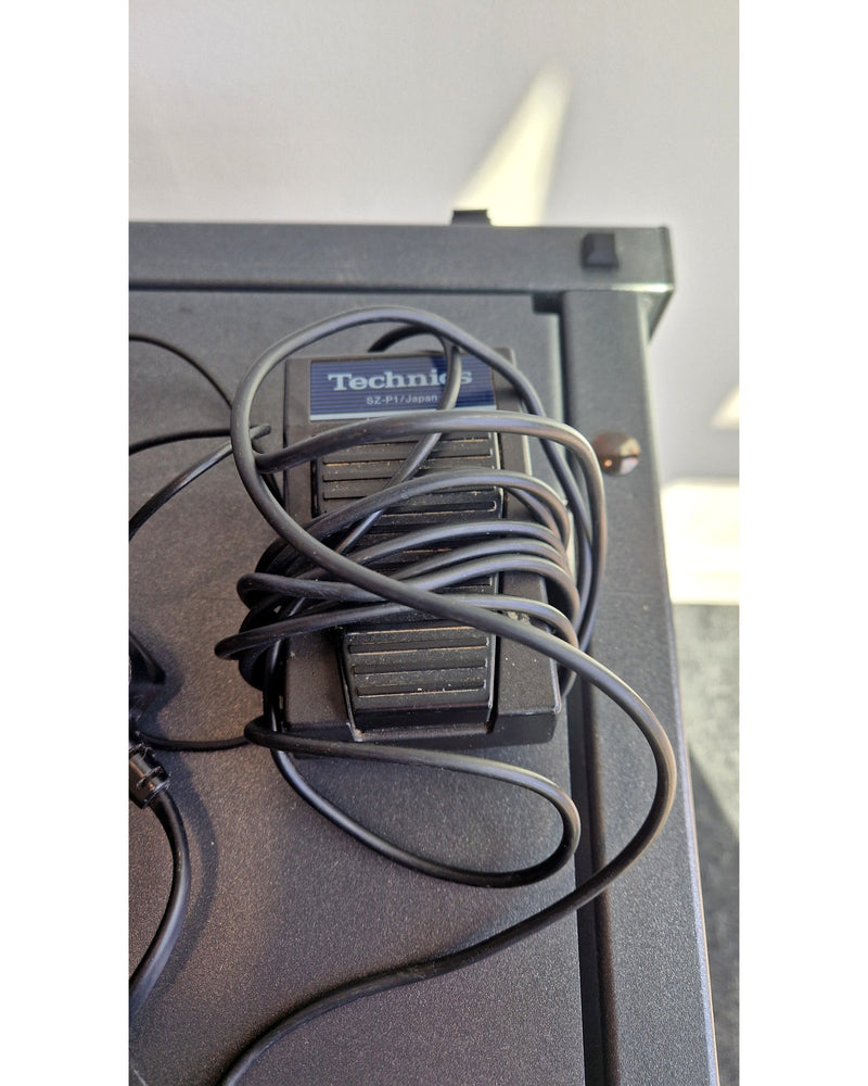 Technics SX-P30 - Digital Pianos - Black - Excellent w/ Power Supply & sustain pedal - Image 4