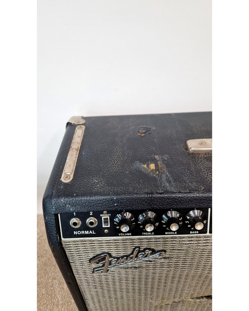 Fender Twin Reverb 2000 - Guitar Amplifier - Good w/ footswitch - image 12