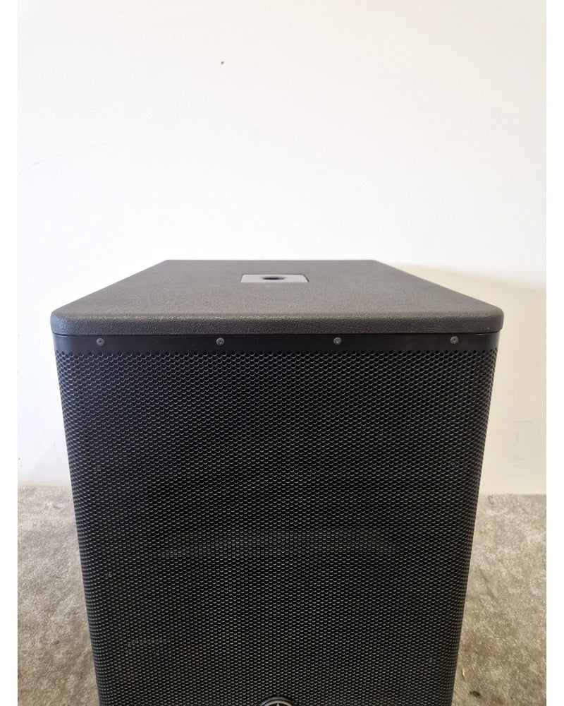 Yamaha DXS15 - Powered Subwoofer - Black - Excellent - Image 9
