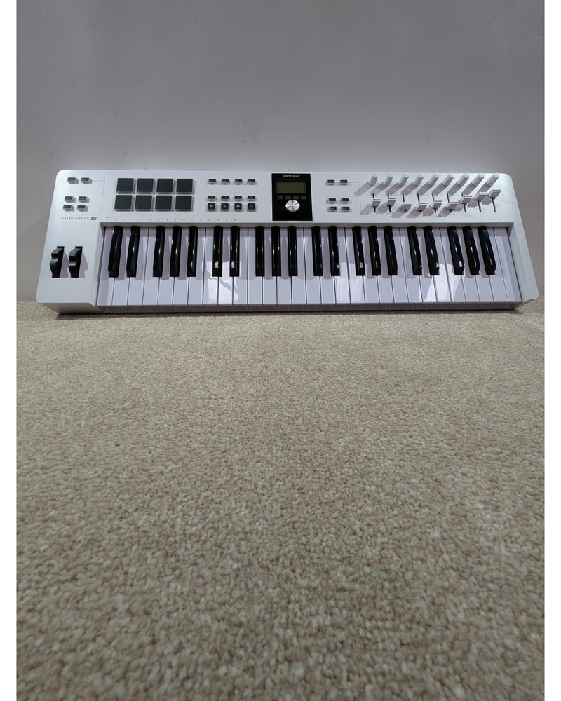 Arturia KeyLab Essential mk3 - MIDI Controller - White - Excellent - image 3