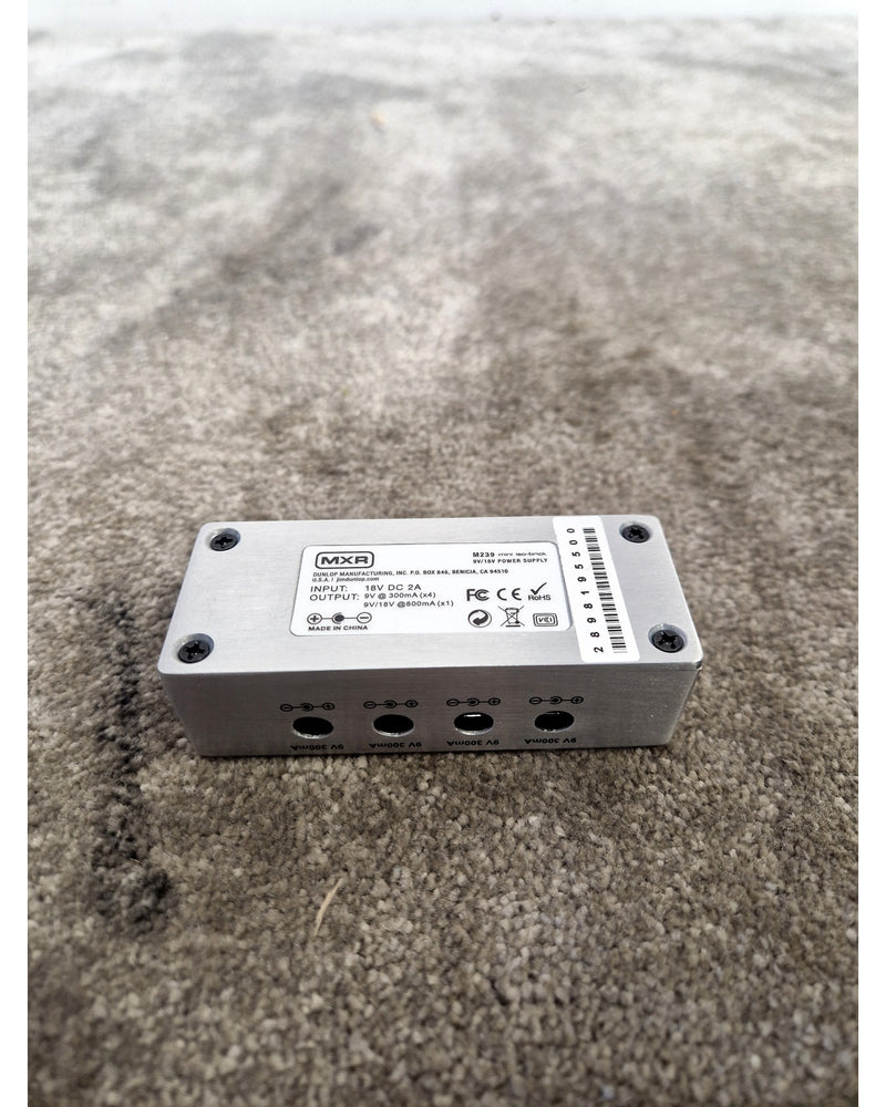 MXR M239 Iso Brick Mini Pedal Power Supply - Compact Design - Excellent w/ Original Box & Power Supply - Image 3