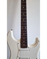 Squier Strat Chinese - Electric Guitar - White - Fair - Image 8