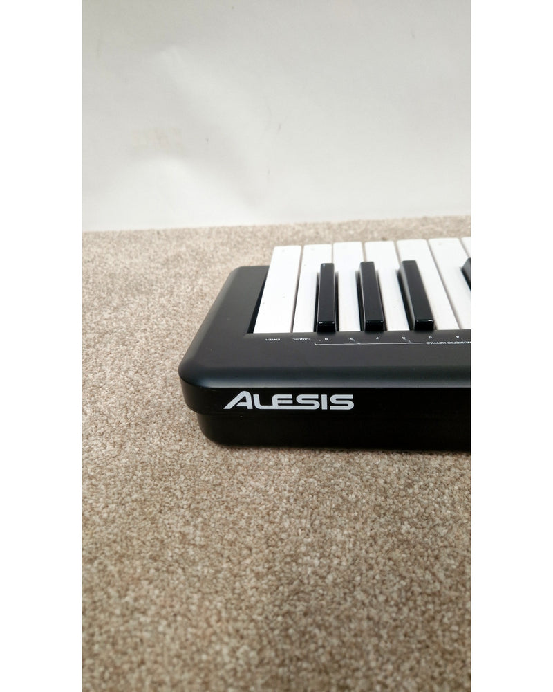 Alesis Q49 - Fair - image 11