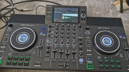 Denon DJ SC Live 4 – 4-Deck Standalone DJ System & Touchscreen Display – Excellent w/ Original Box