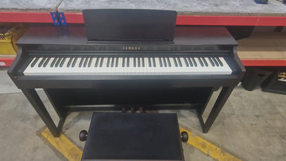 Yamaha Clavinova CLP-525 – Digital Piano – Very Good w/ Stagg Stool